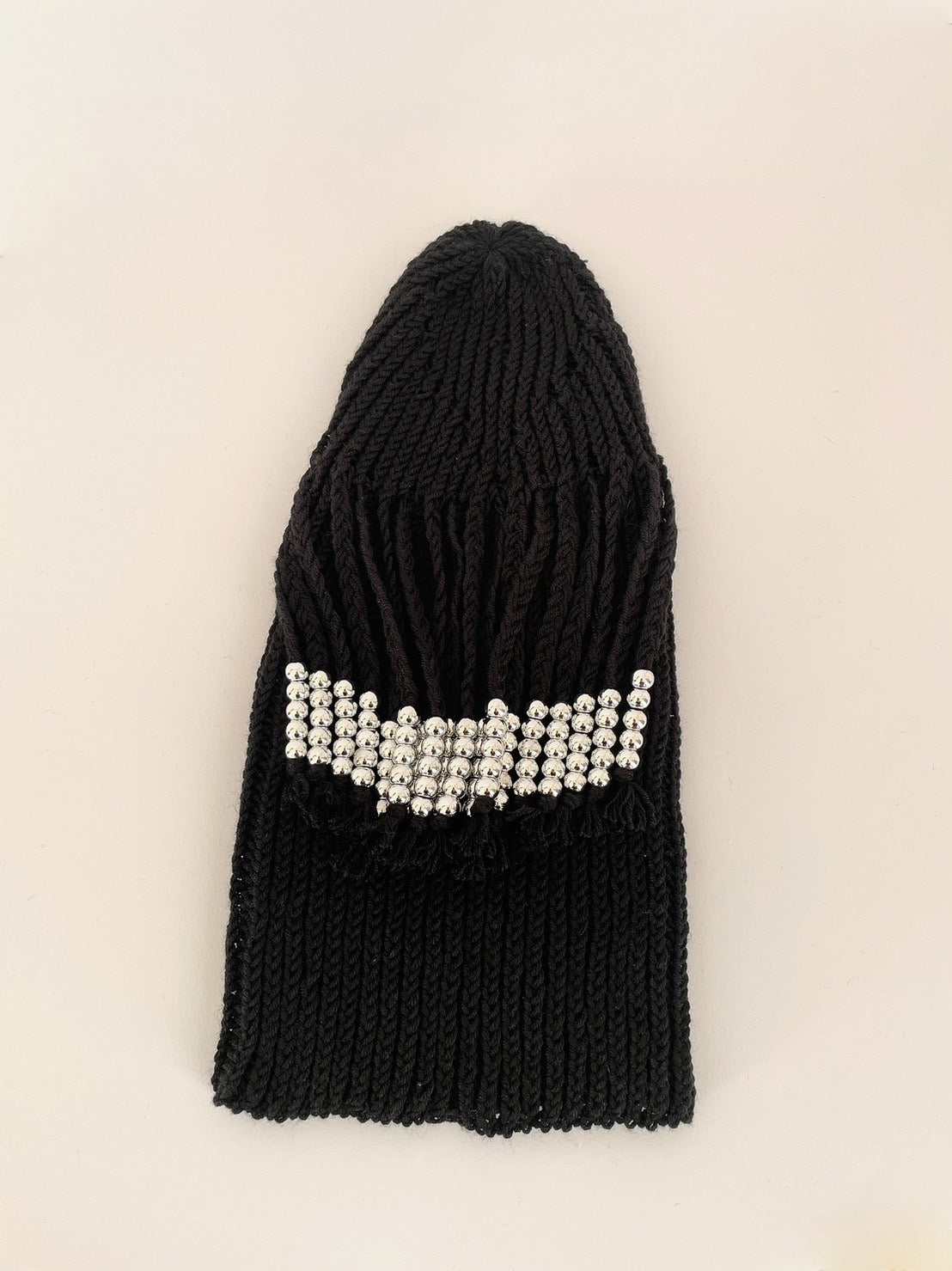 【WOOL】BLACK with SILVER BEADS