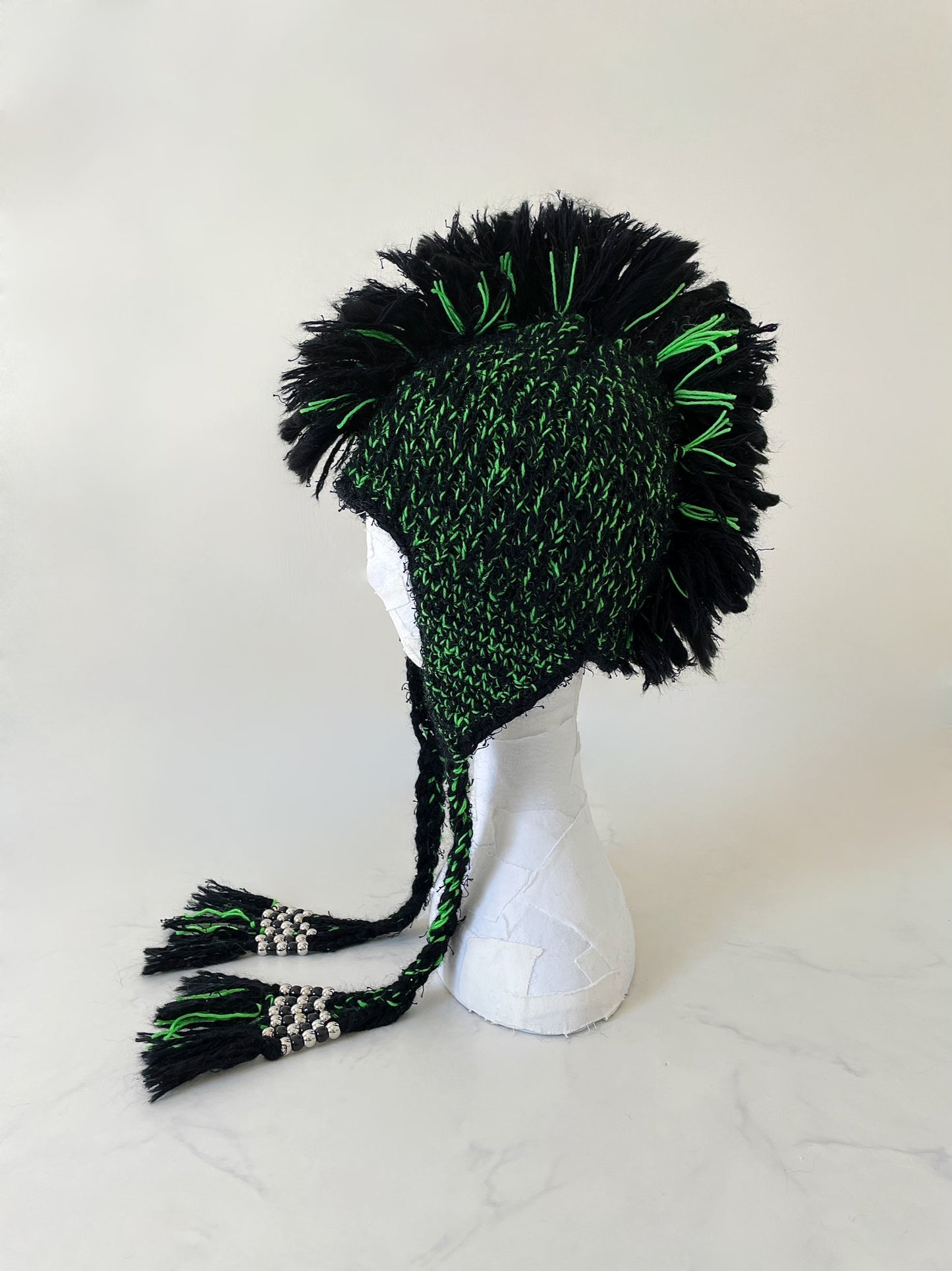 Enburi Knit Earflap Hat